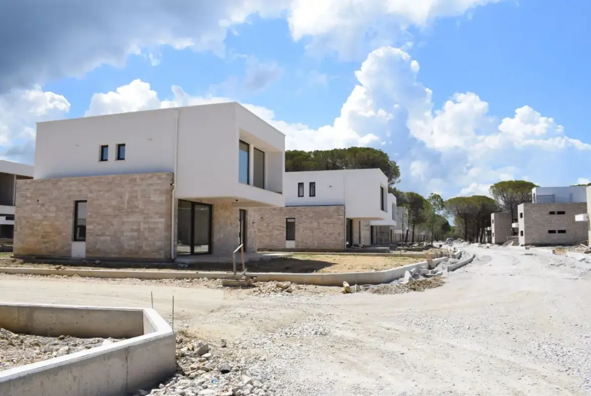 Premium Villa For Sale In San Pietro Resort Lalzit Bay Albania