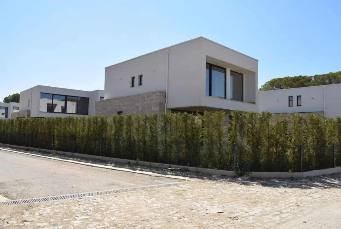 Premium Villa For Sale In San Pietro Resort Lalzit Bay