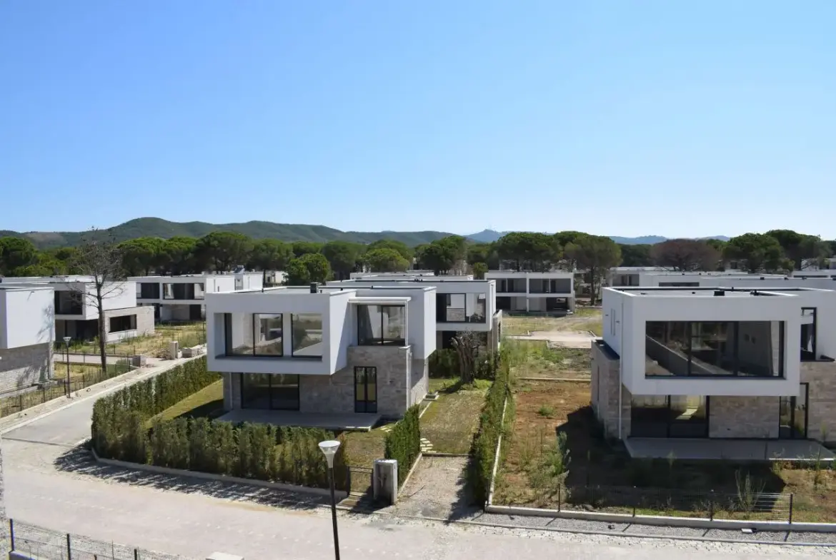 Premium Villa For Sale In San Pietro Resort Lalzit Bay