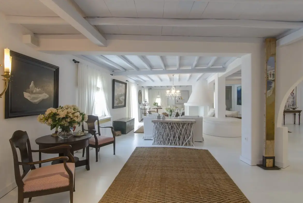 Coastal Elegance – House in Mykonos
