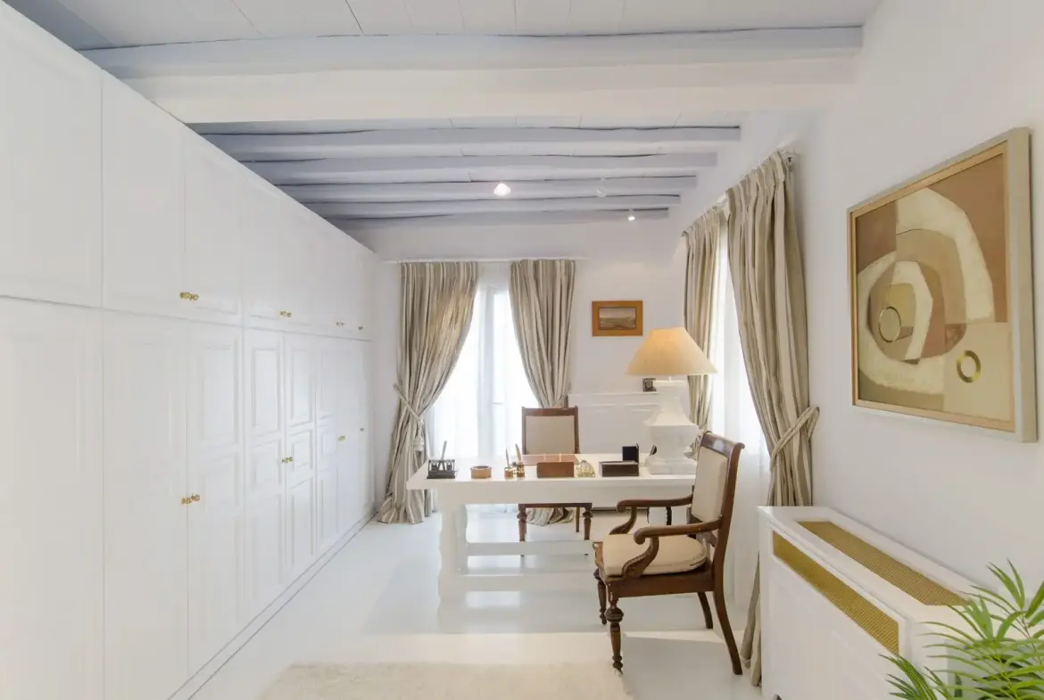 Coastal Elegance – House in Mykonos
