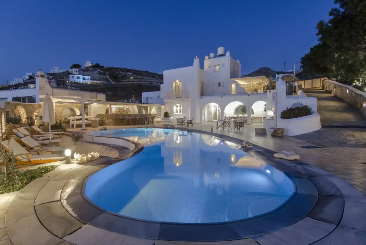 Coastal Elegance – House in Mykonos