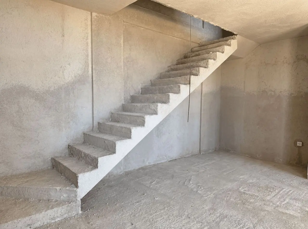 Firefly_Gemini20Flash_remove20items20under20the20stairs20534926 Villa For Sale With Swimming Pool In Golem Albania