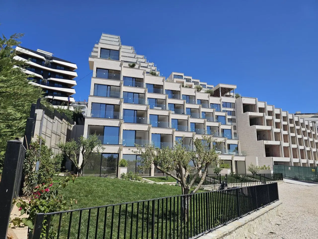 IMG-20251031-WA0017-2 Two Bedroom For Sale In Saranda Albania