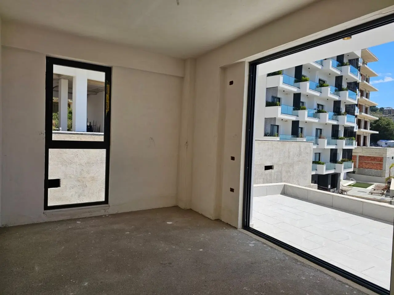 IMG-20260405-WA0015 PENTHOUSE FOR SALE IN SARANDA ALBANIA