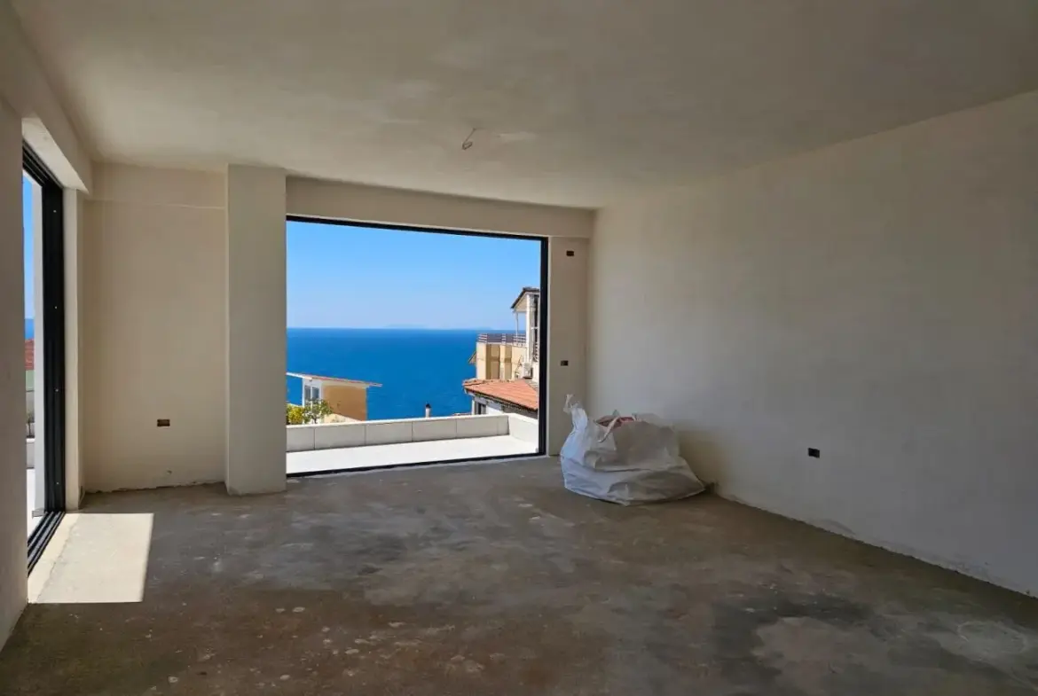 PENTHOUSE FOR SALE IN SARANDA ALBANIA