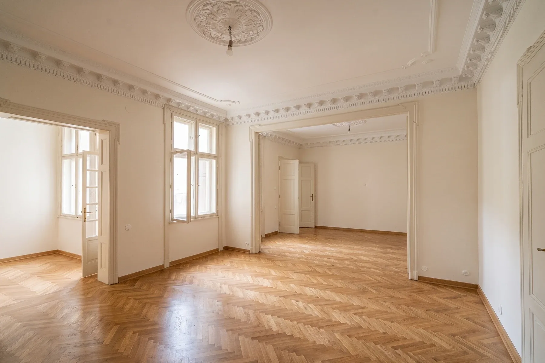 4-Bedroom Apartment, 176 m² – Kralja Milana, Vračar, Belgrade