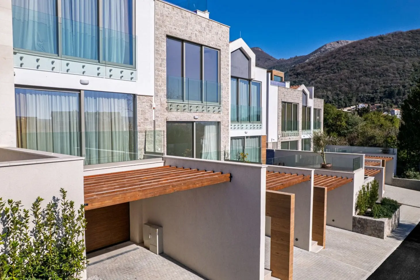Lastva Park Townhouses Tivat: Premium 240-350m² Homes with Private Pools