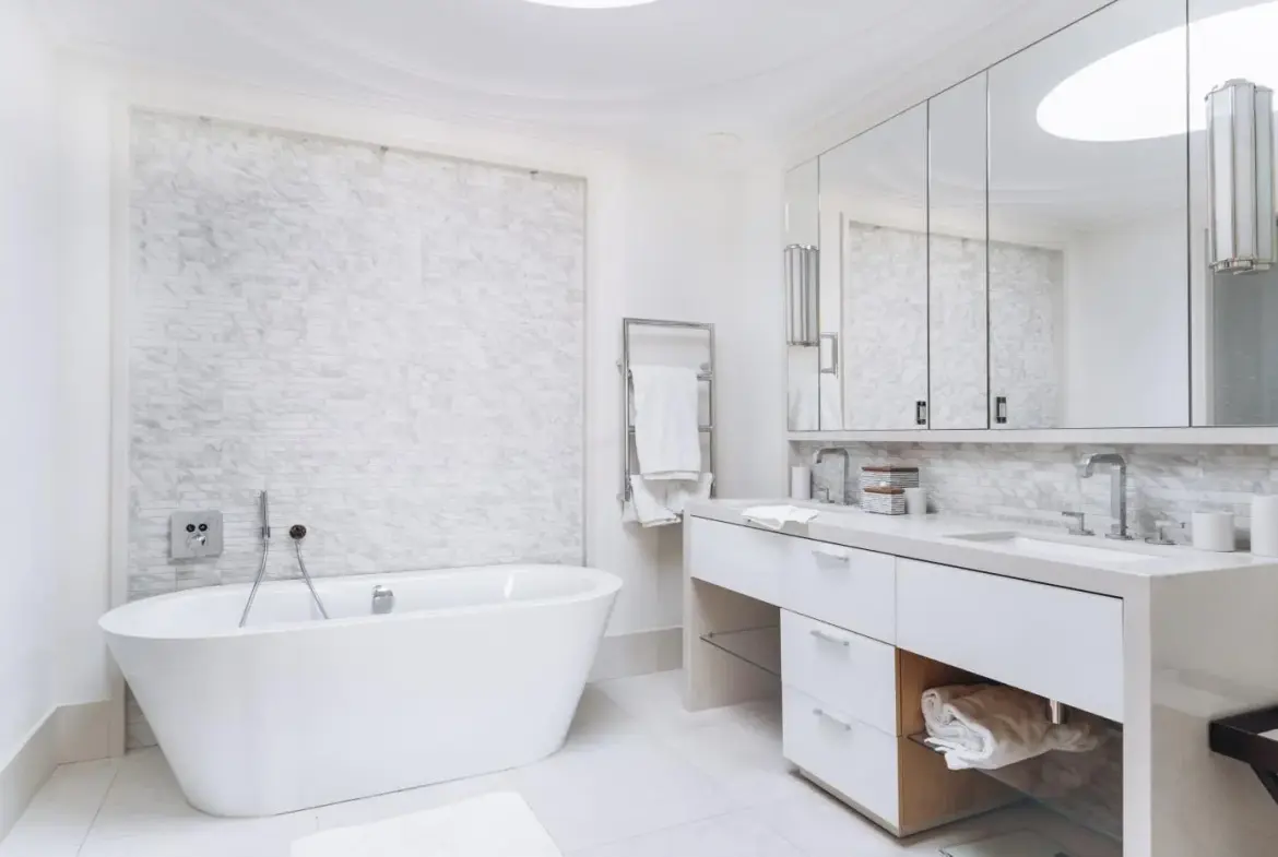 Penthouse for Sale Tivat – Elegant 2-Bedroom Apartment in Porto Montenegro
