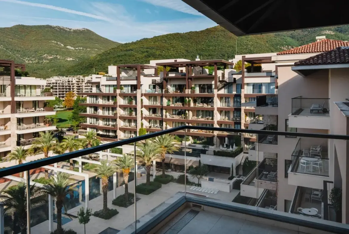 Penthouse for Sale Tivat – Elegant 2-Bedroom Apartment in Porto Montenegro