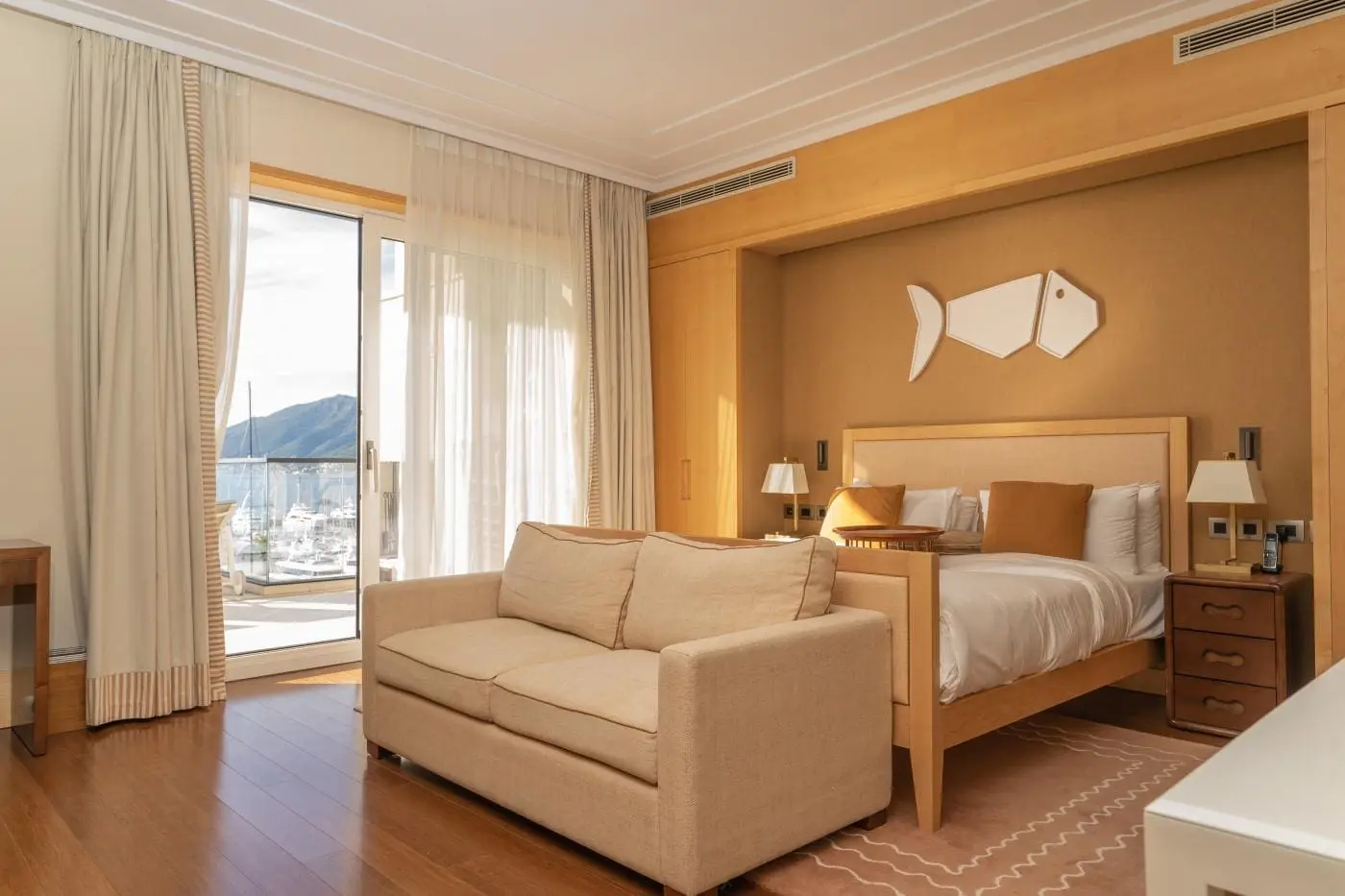 MRE-property-Montenegro-16-3 Penthouse, Regent Pool Club Porto Montenegro — 381 m², 3 Bed