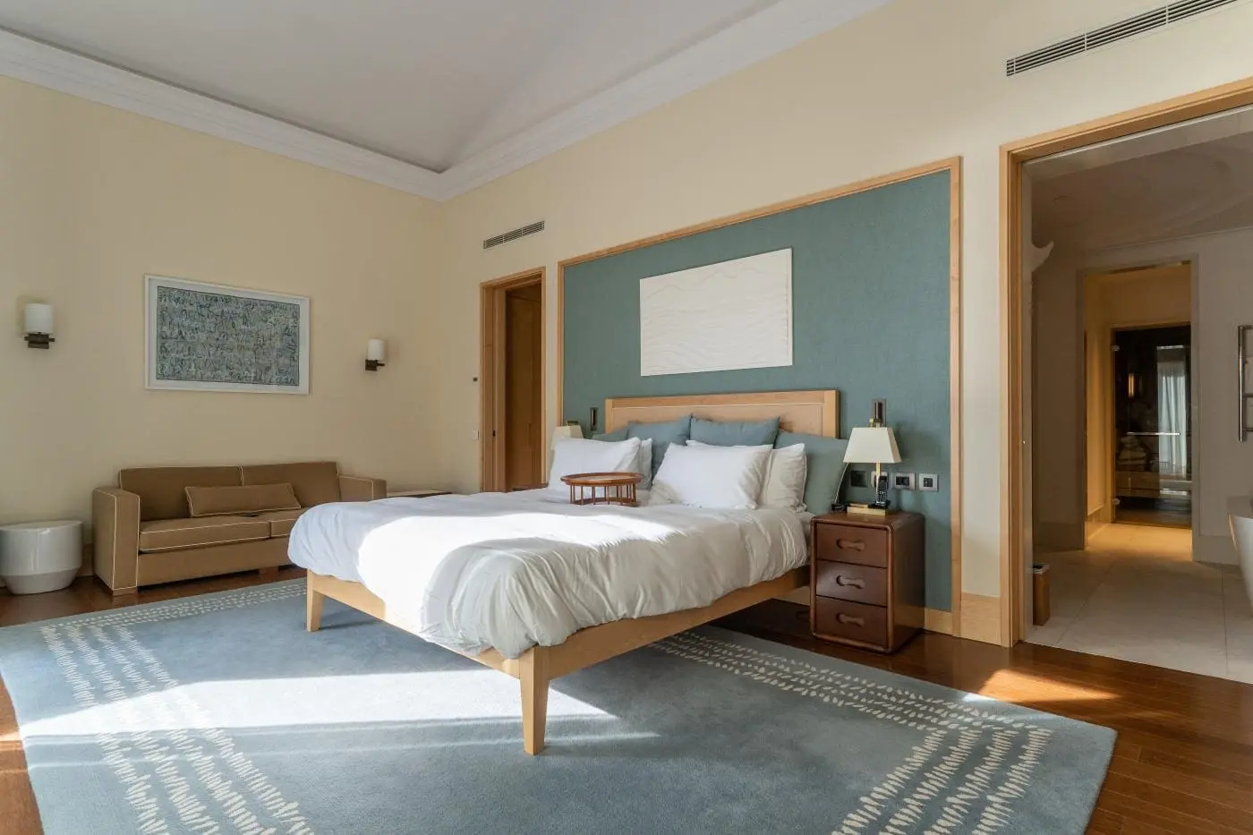MRE-property-Montenegro-17-2 Penthouse, Regent Pool Club Porto Montenegro — 381 m², 3 Bed