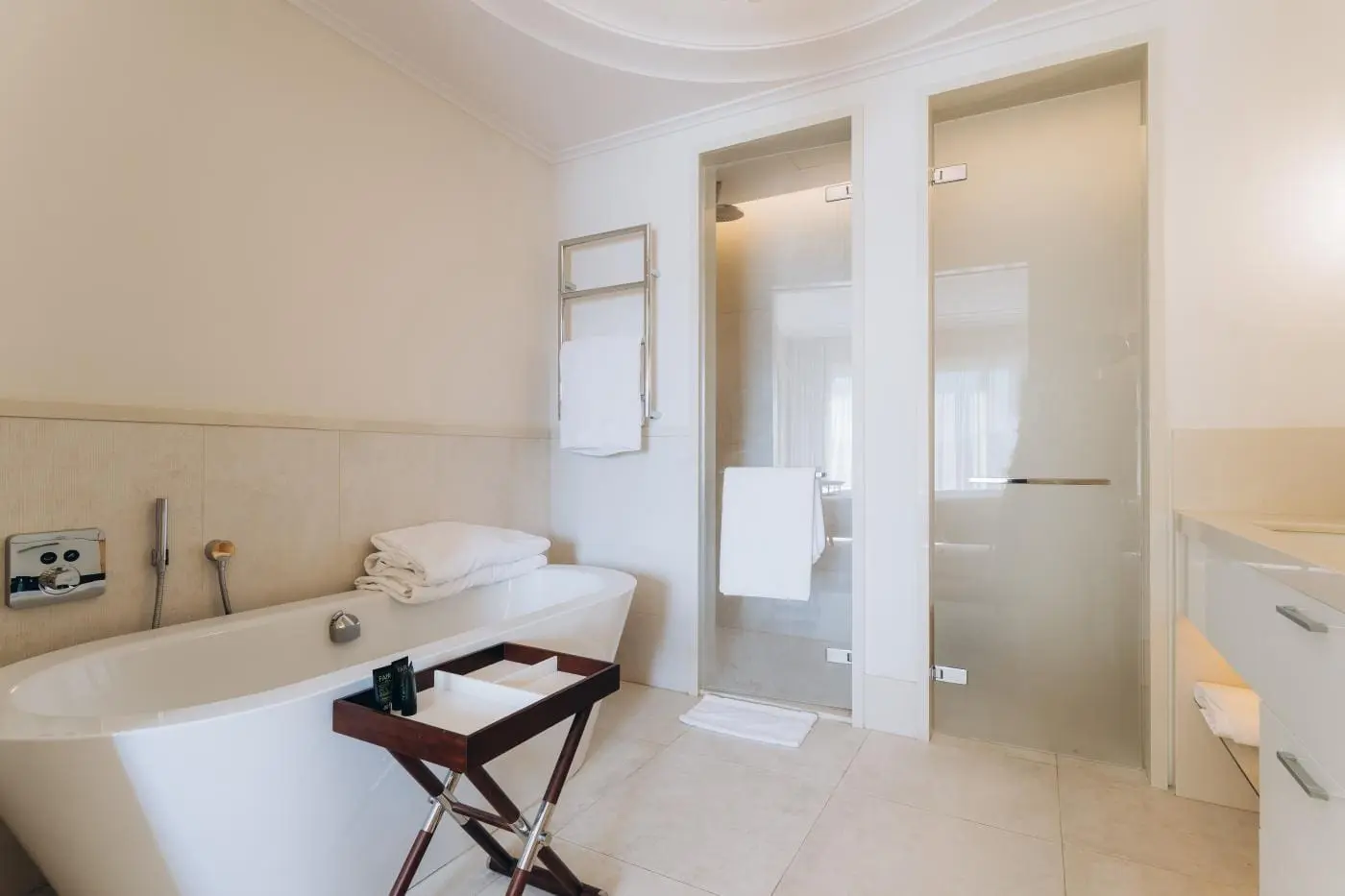 MRE-property-Montenegro-19-2 Penthouse, Regent Pool Club Porto Montenegro — 381 m², 3 Bed