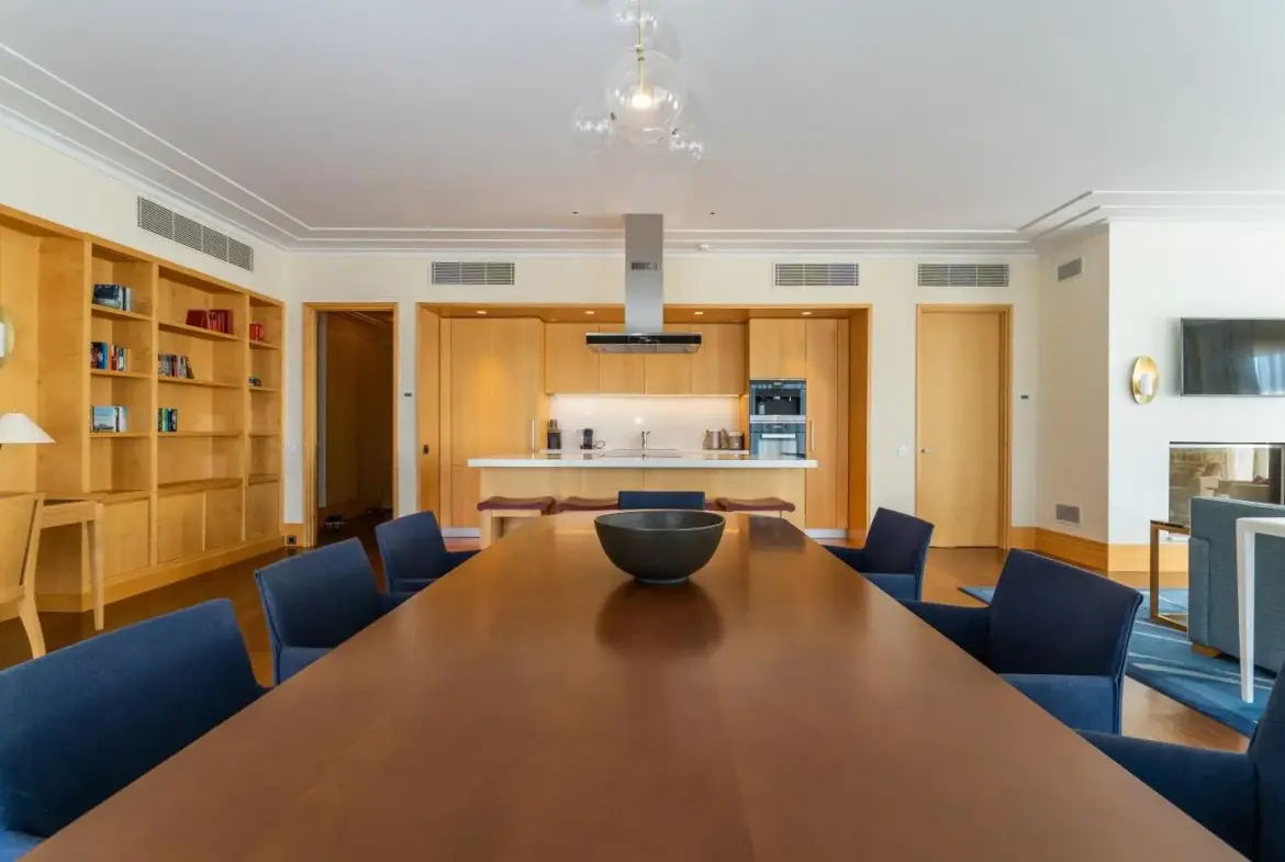 Penthouse, Regent Pool Club Porto Montenegro — 381 m², 3 Bed