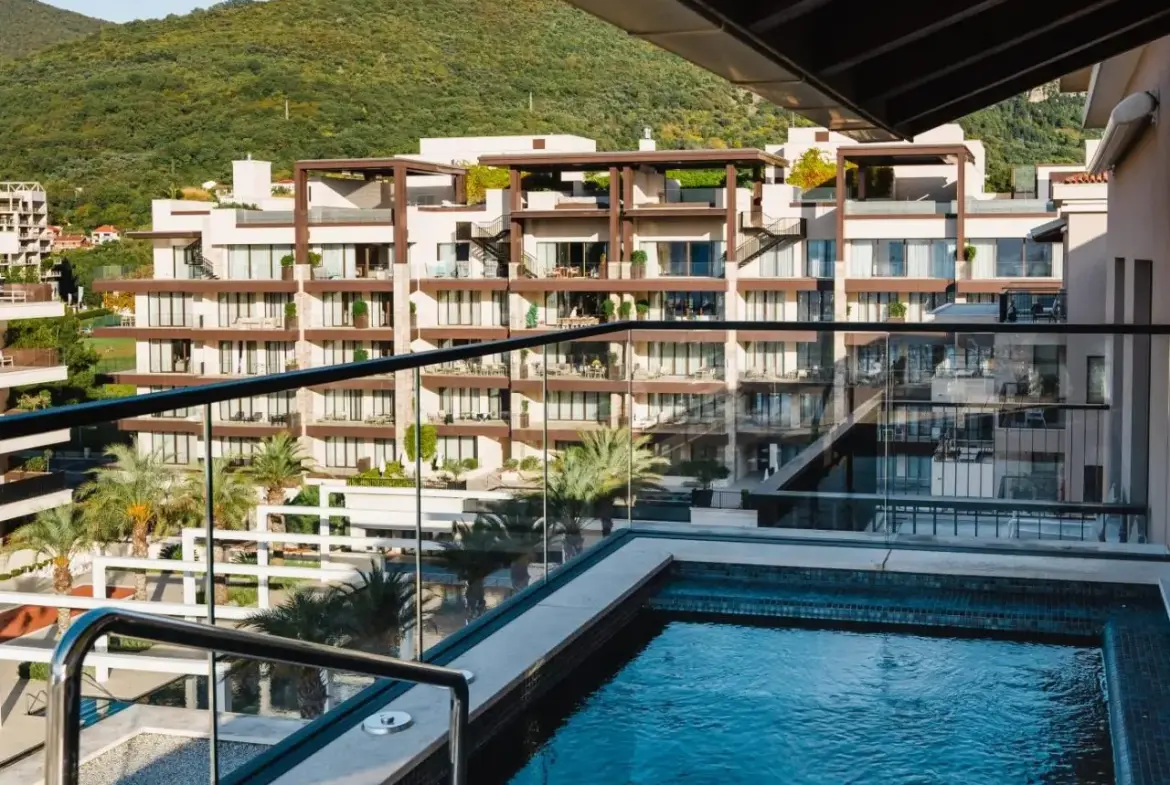 Penthouse for Sale Tivat – Elegant 2-Bedroom Apartment in Porto Montenegro