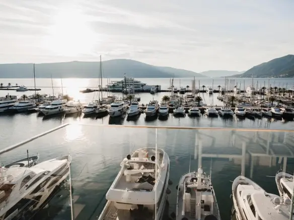 Penthouse with Infinity Pool, Porto Montenegro — 497 m², 3 Bed