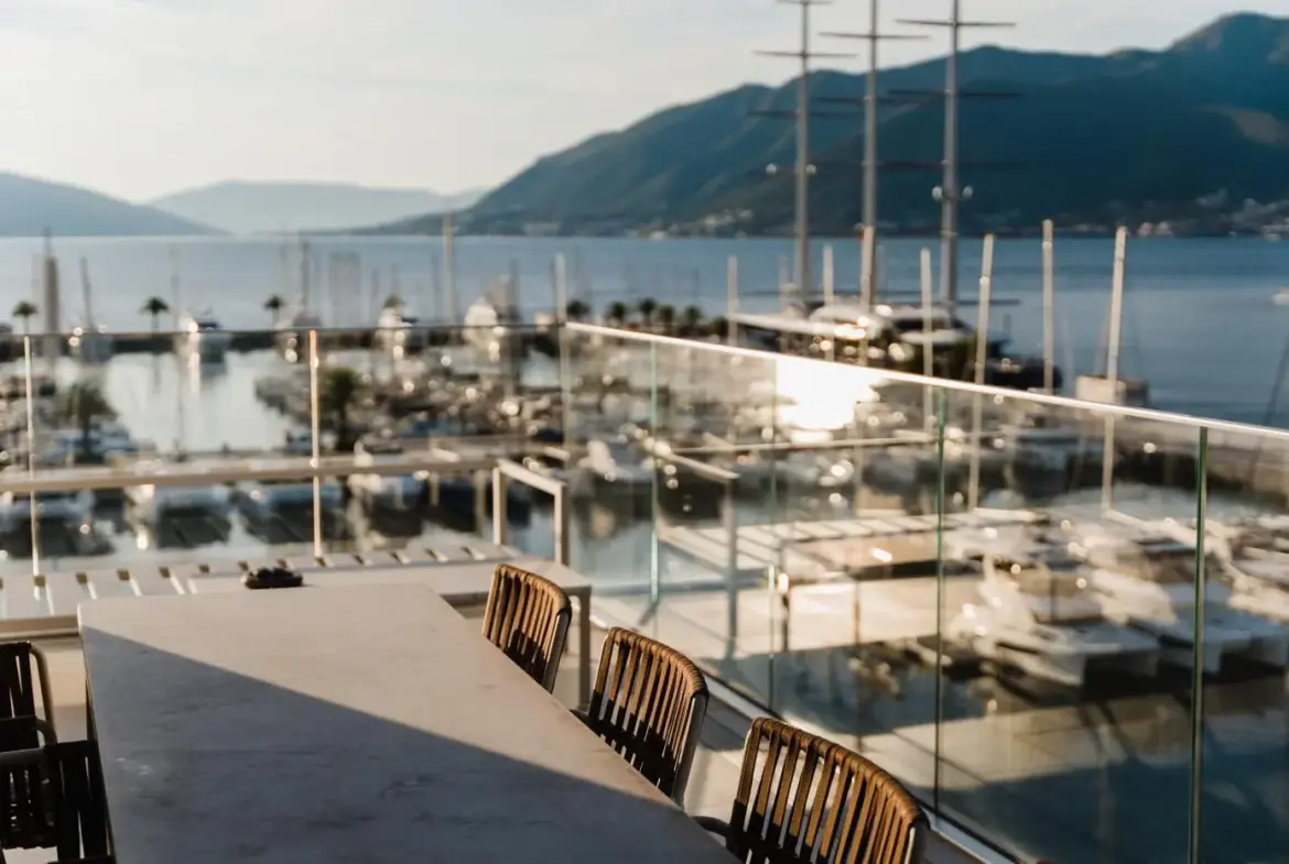 Penthouse with Infinity Pool, Porto Montenegro — 497 m², 3 Bed