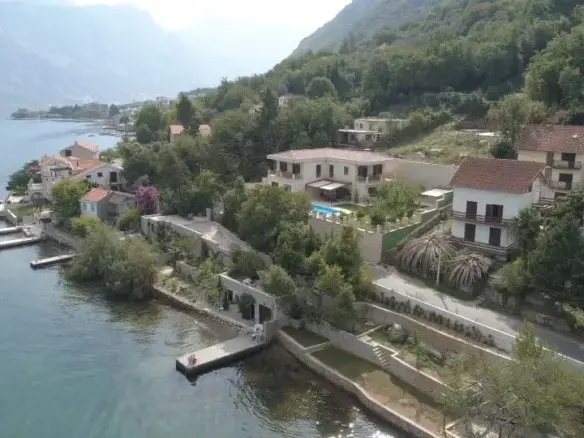 Luxury Villa for Sale in Boka Kotor Bay – Stoliv