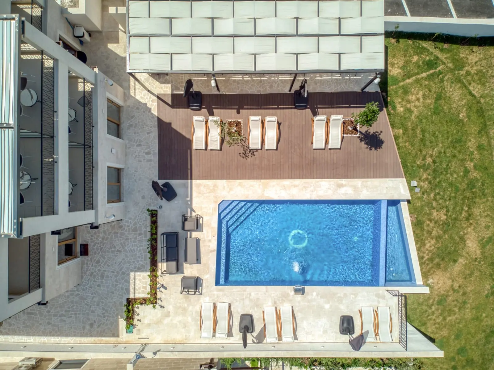 Villa in Blizikuće, Budva — 450 m², 5 Bed | €1,500,000