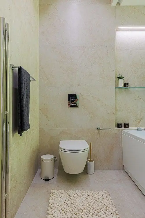 A Premium Apartment in a Complex with a Pool
