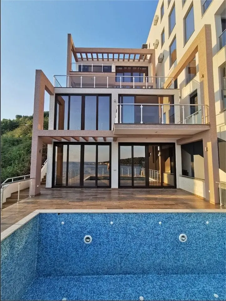 Seafront villa for sale in Montenegro-Modern Villa near Veliki Pijesak Beach