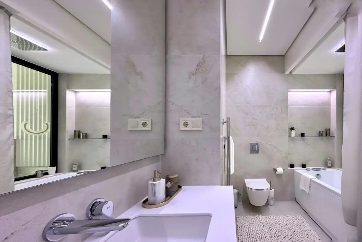 A Premium Apartment in a Complex with a Pool