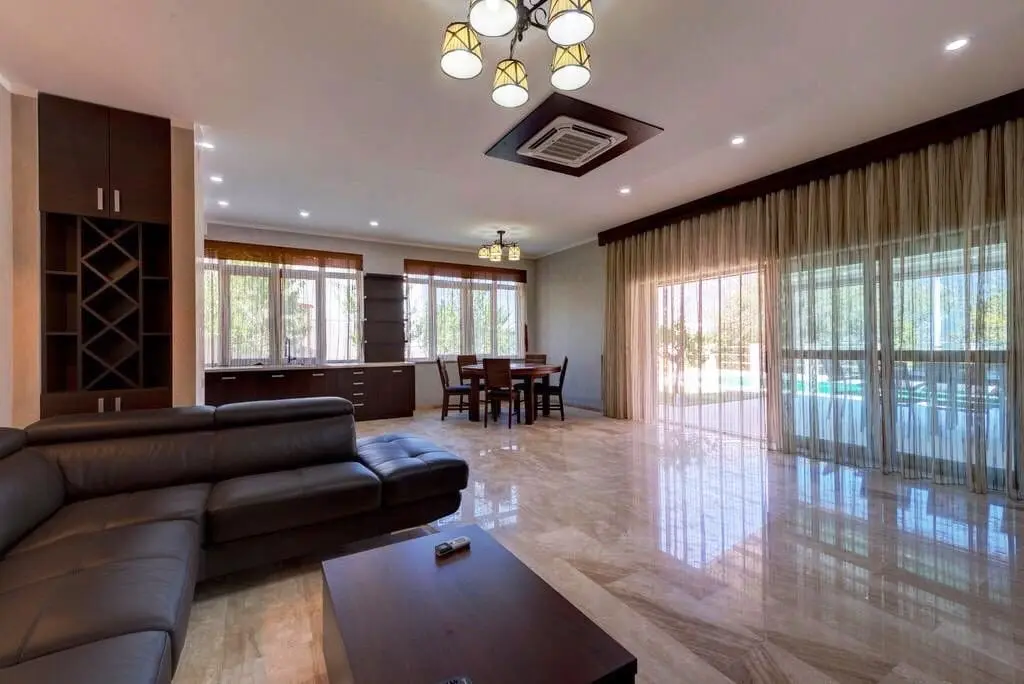 Luxury Villa for Sale in Boka Kotor Bay – Stoliv