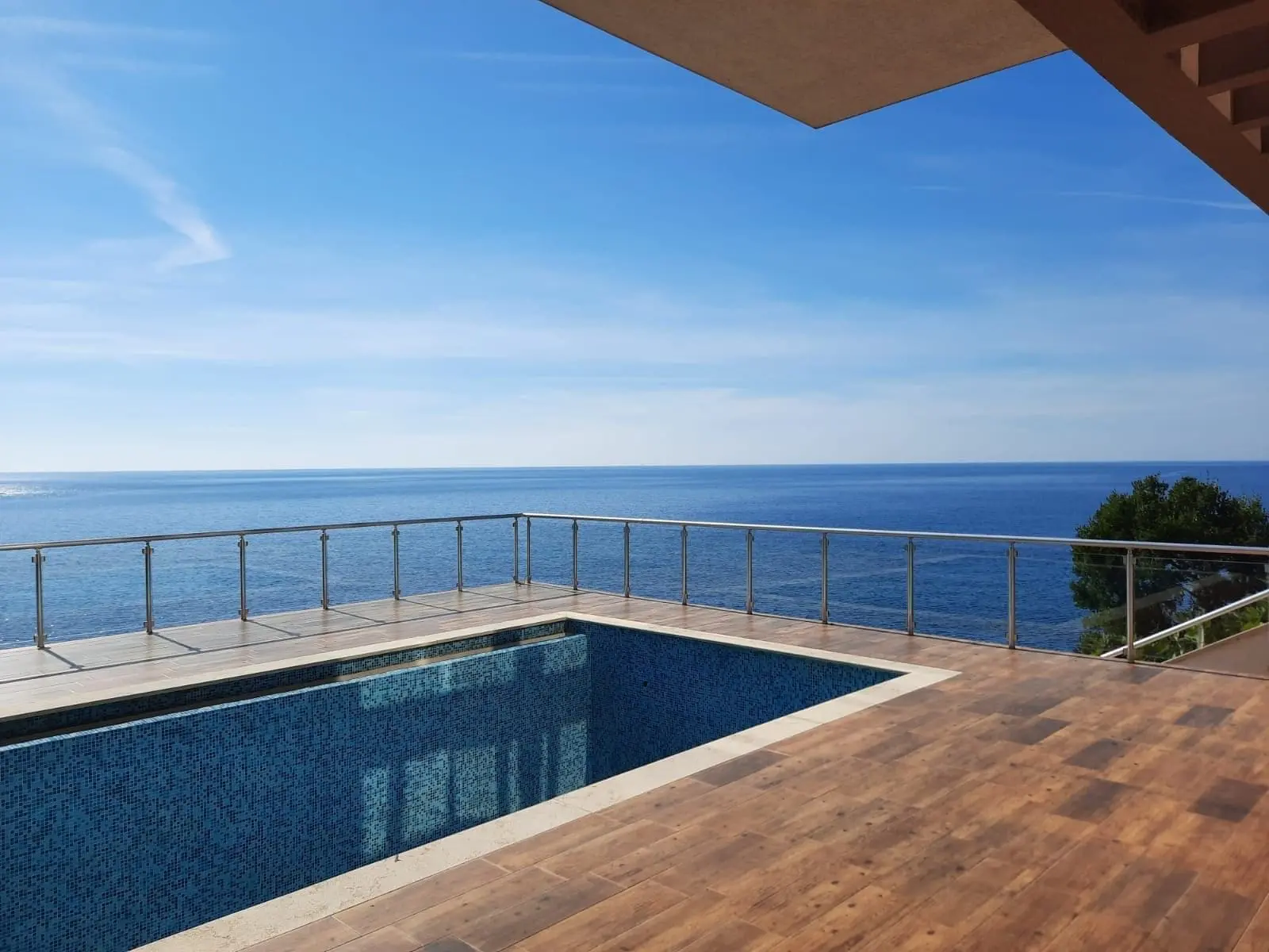 Seafront villa for sale in Montenegro-Modern Villa near Veliki Pijesak Beach