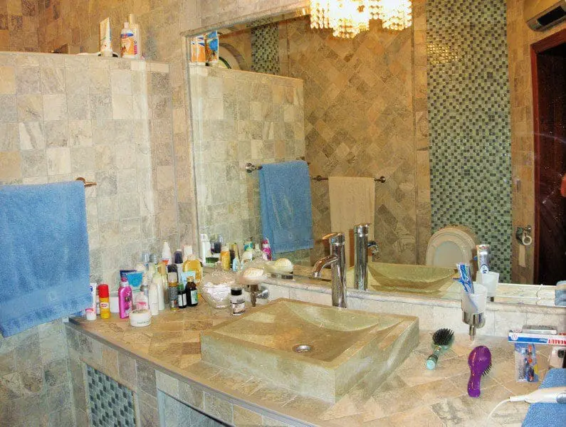Sea front villa for sale in Utjeha