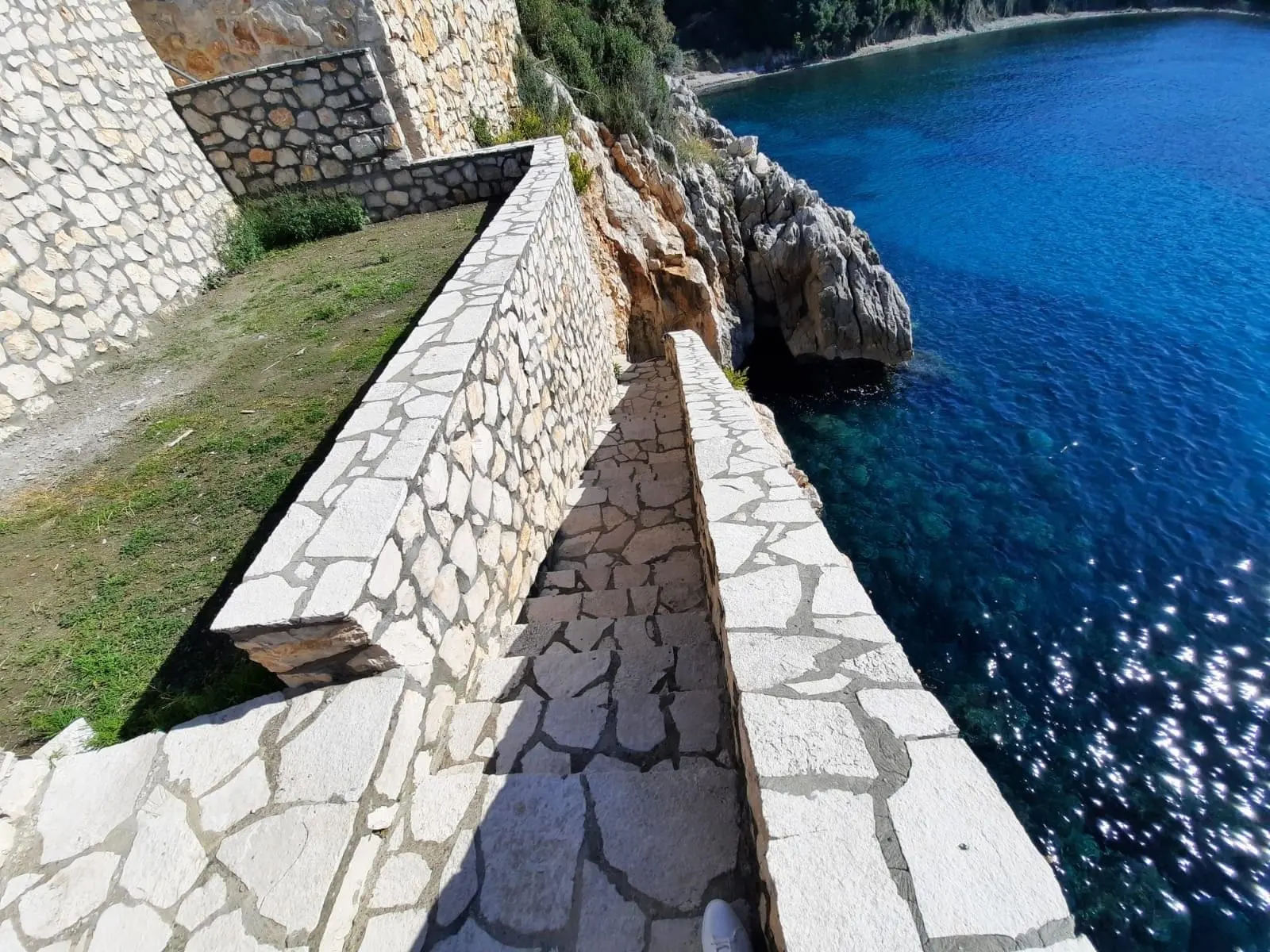 Seafront villa for sale in Montenegro-Modern Villa near Veliki Pijesak Beach