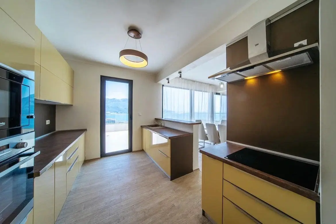 Luxury Penthouse with Panoramic Sea Views in Budva-Becici