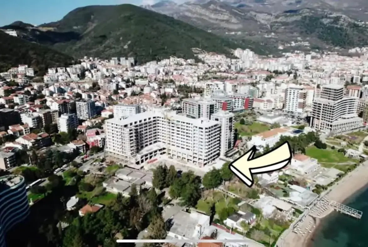 Porto Budva Penthouse 131m² with Panoramic Sea & Old Town Views