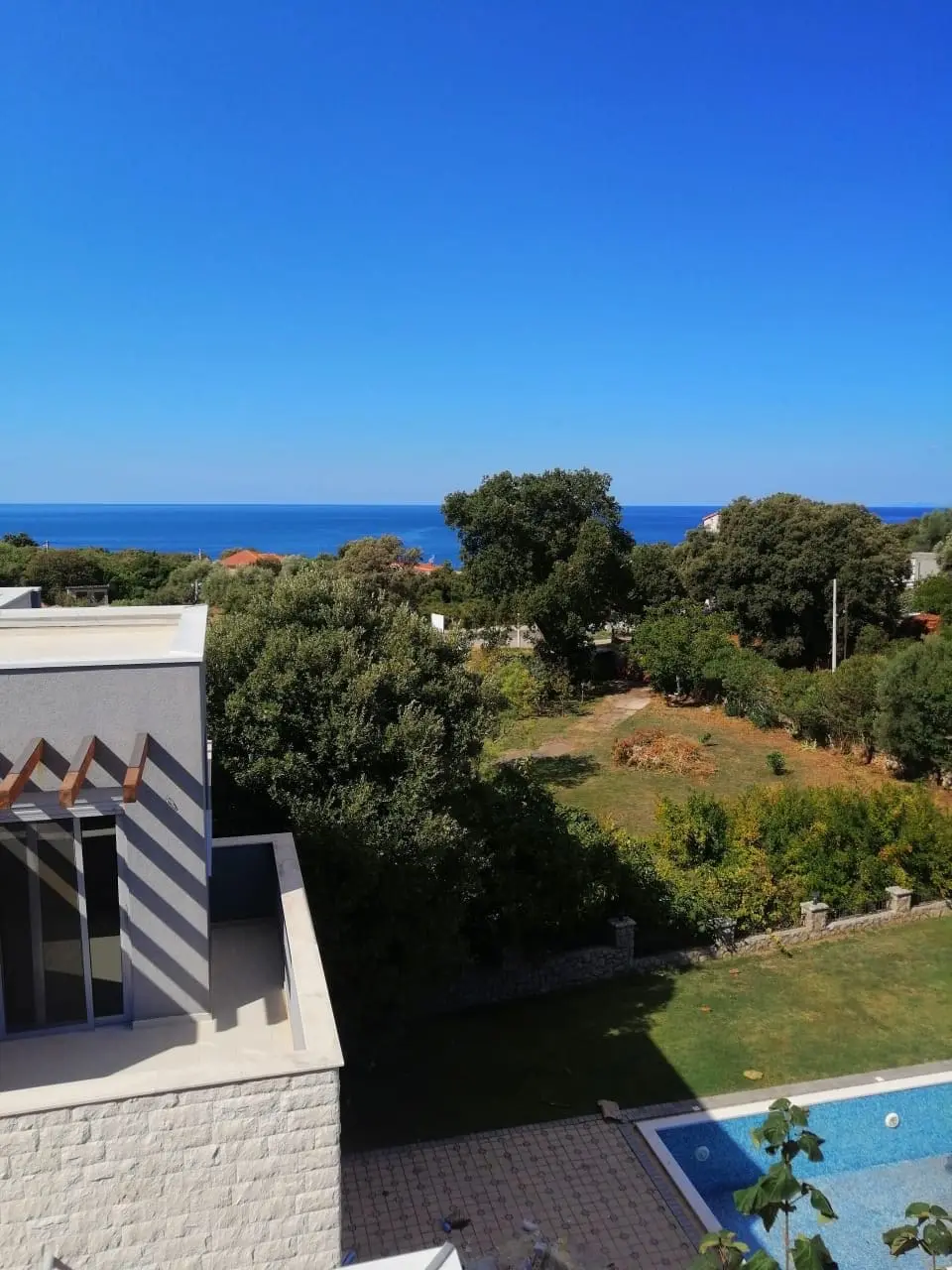 Modern villas for sale in Utjeha