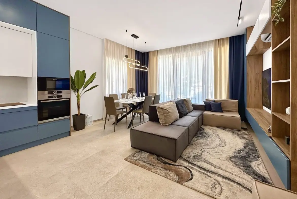 A Premium Apartment in a Complex with a Pool