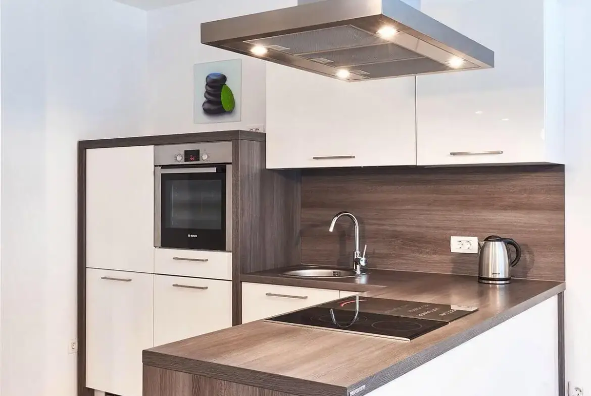Captivating Sea View Apartment in Tre Canne-Budva