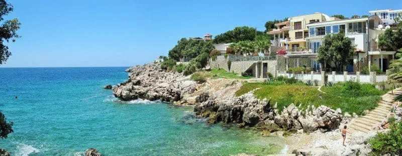 Sea front villa for sale in Utjeha