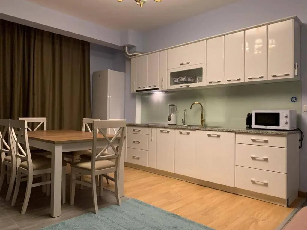 Waterfront apartments in Dobra Voda-Bar