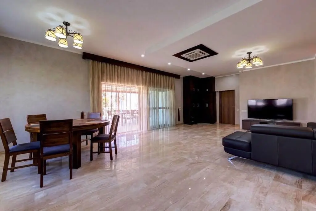 Luxury Villa for Sale in Boka Kotor Bay – Stoliv