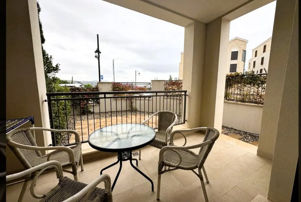 Apartment with Terrace Luštica Bay – 2-Bedroom Ideal Home