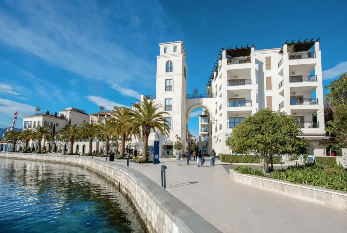 Apartment in Ksenija Residence, Porto Montenegro — 115 m², 2 Bed