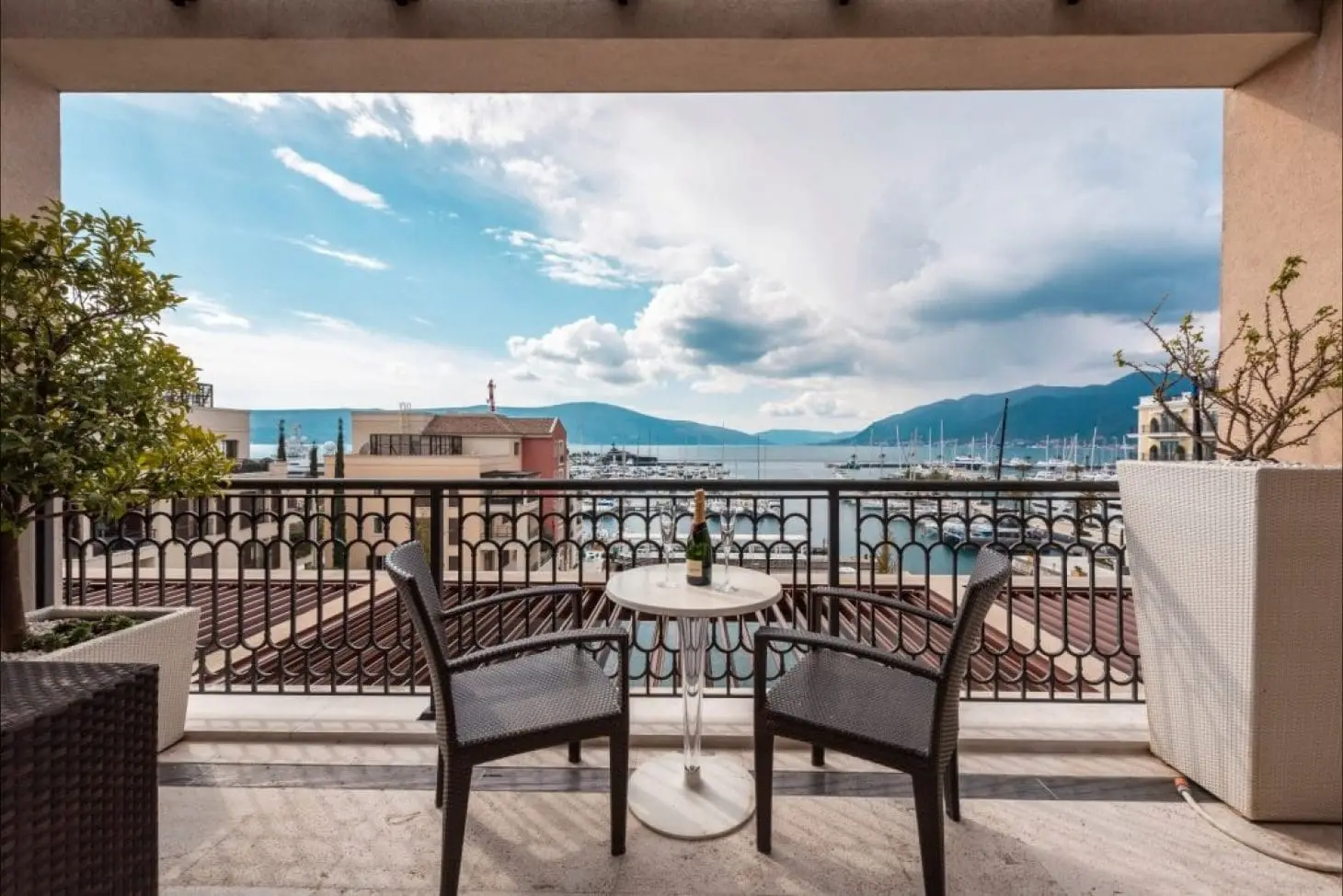 Luxury Penthouse Porto Montenegro – Exclusive 258 m² Dream