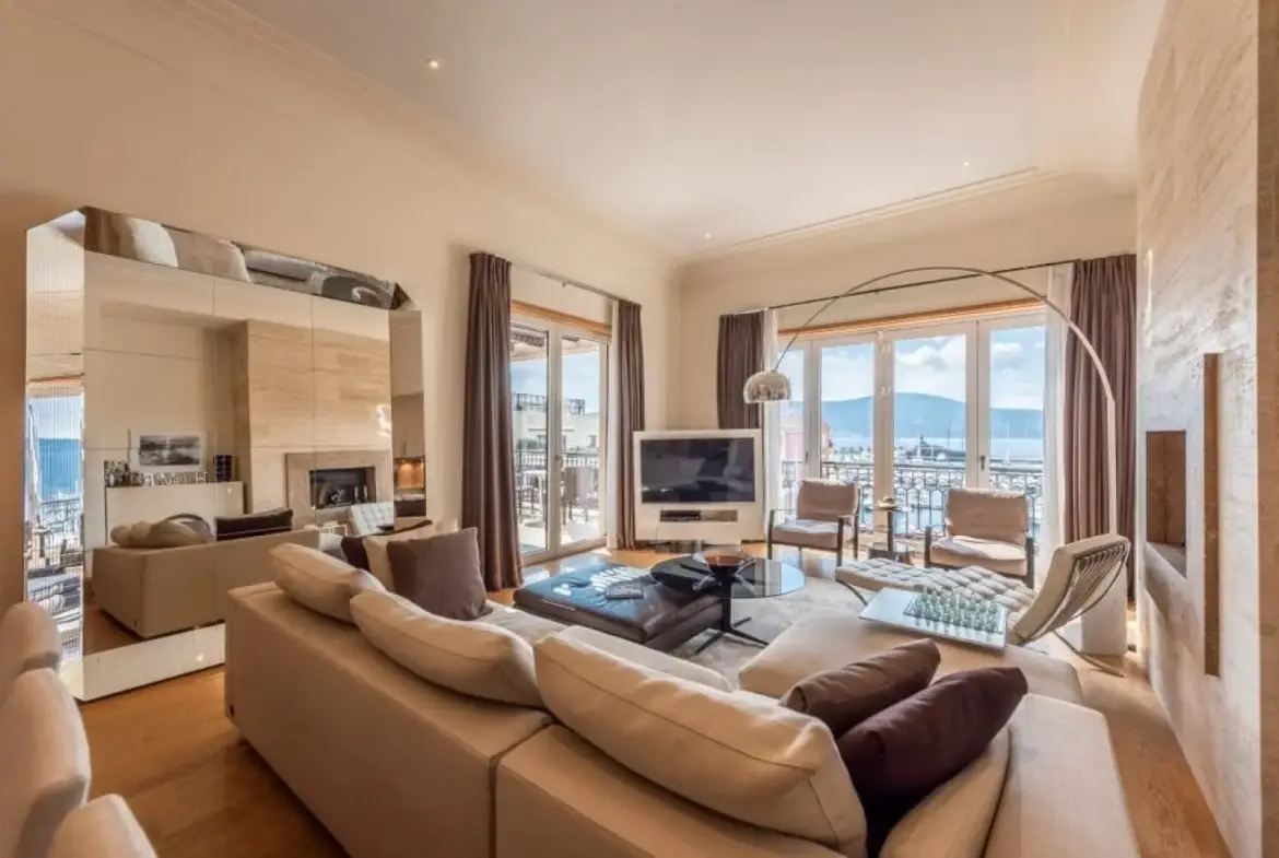 Luxury Penthouse Porto Montenegro – Exclusive 258 m² Dream
