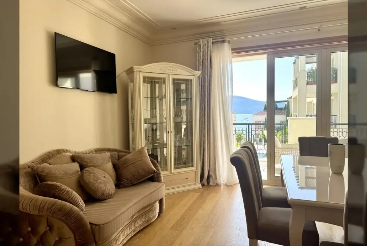 Apartment in Ksenija Residence, Porto Montenegro — 115 m², 2 Bed