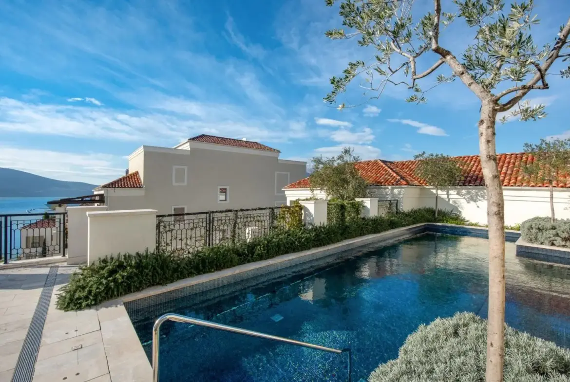 Apartment in Ksenija Residence, Porto Montenegro — 115 m², 2 Bed
