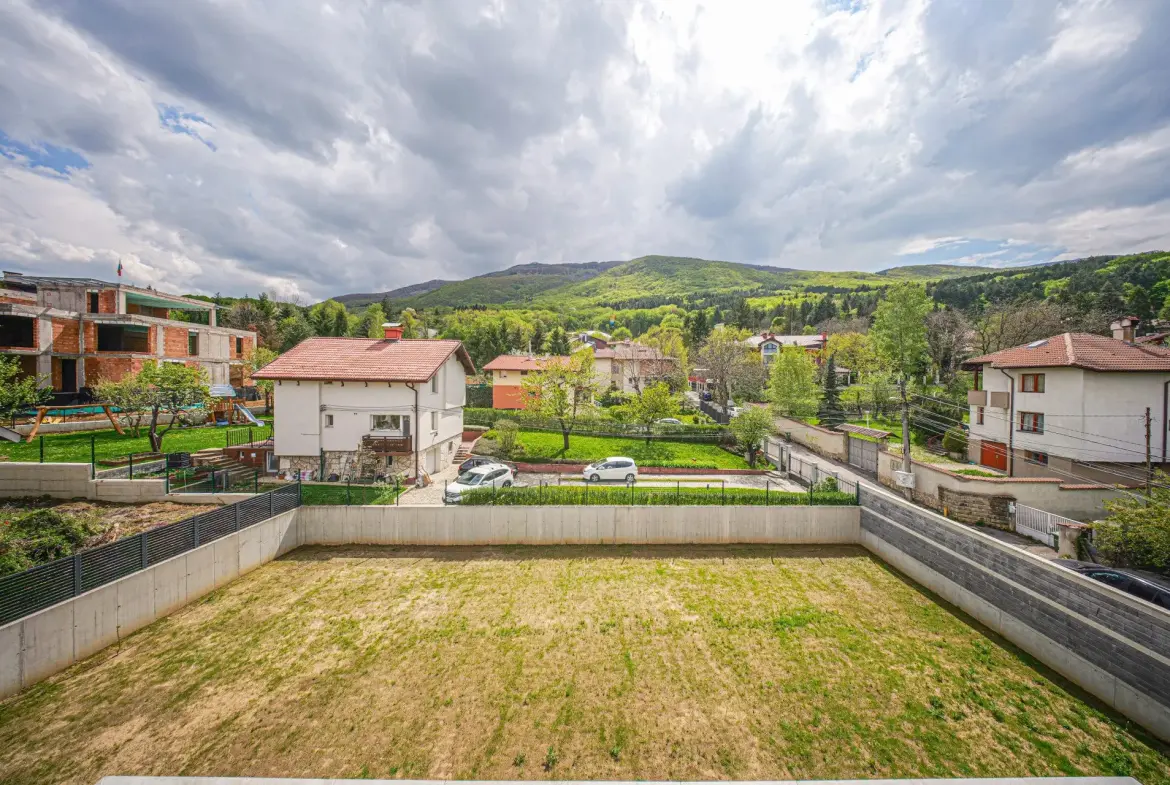 House with a large yard and a great location in Boyana district