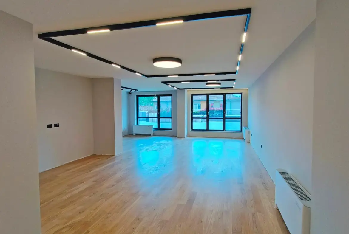 Spacious and fully furnished new apartment in the central part of Sofia
