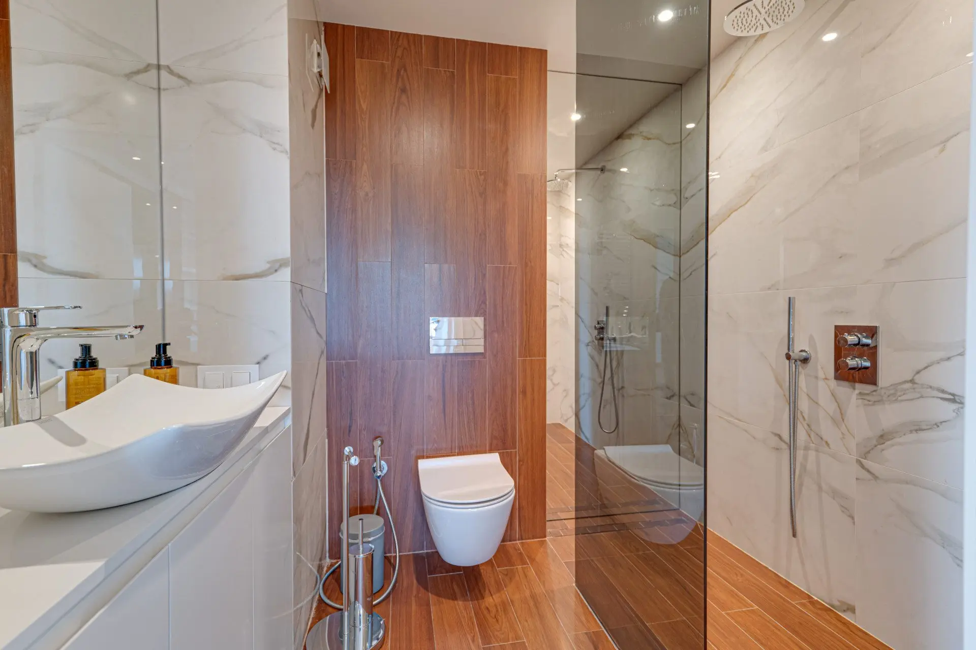 Remarkable multi-bedroom penthouse with panoramic views in Lozenets