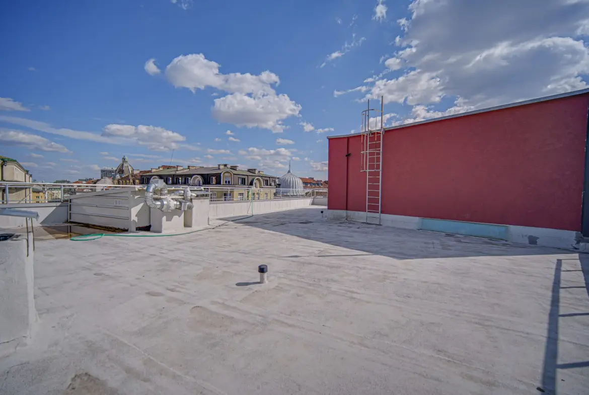 Exclusive penthouse in the city center with amazing views
