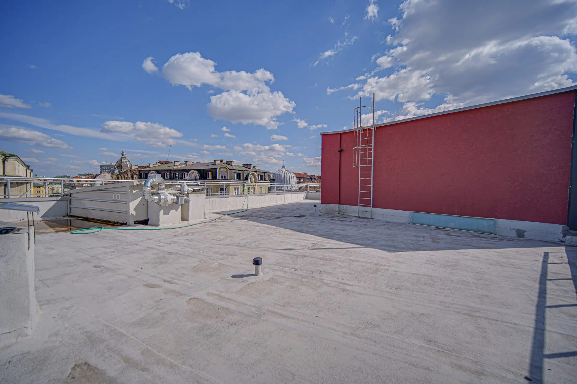 Exclusive penthouse in the city center with amazing views