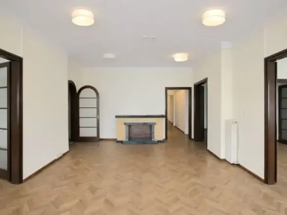 Aristocratic apartment in Doctor’s Monument for sale